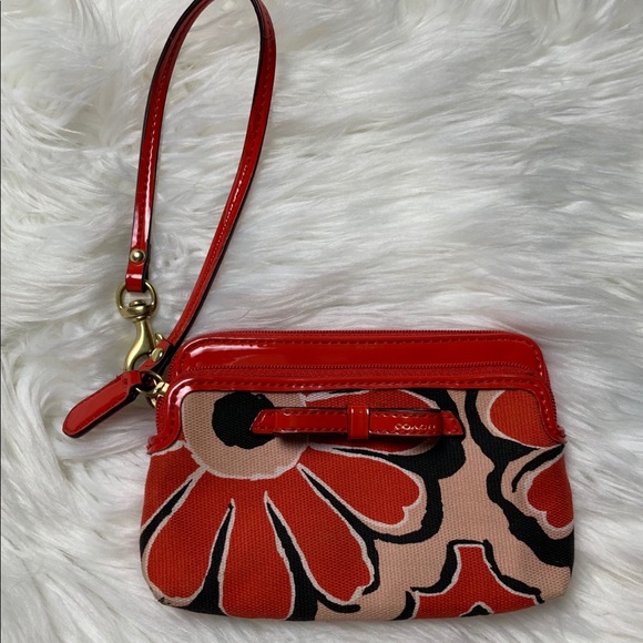 Coach Handbags - Coach Poppy scarlet floral print wristlet